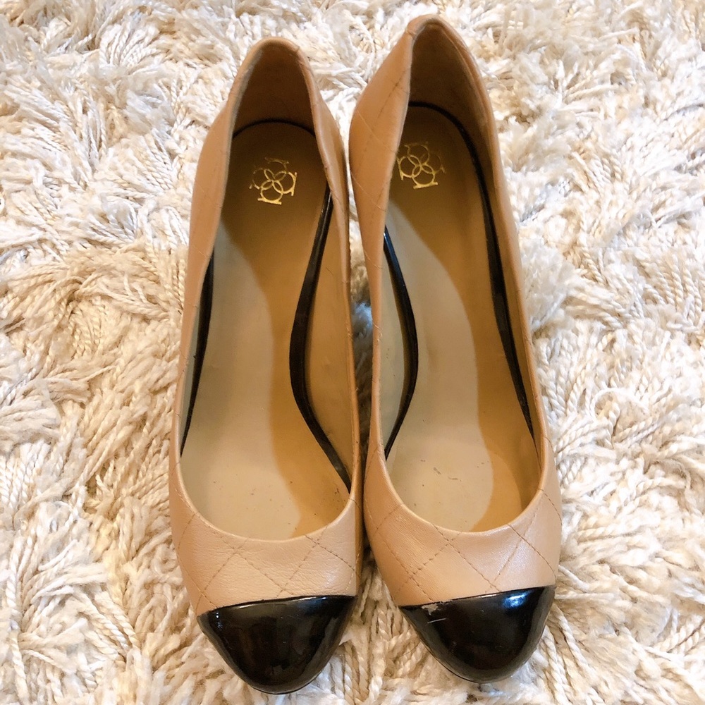 Ann Taylor high heel shoe